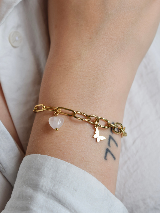 Mallaury : Bracelet en acier inoxydable et Quartz Rose – Douceur et Amour